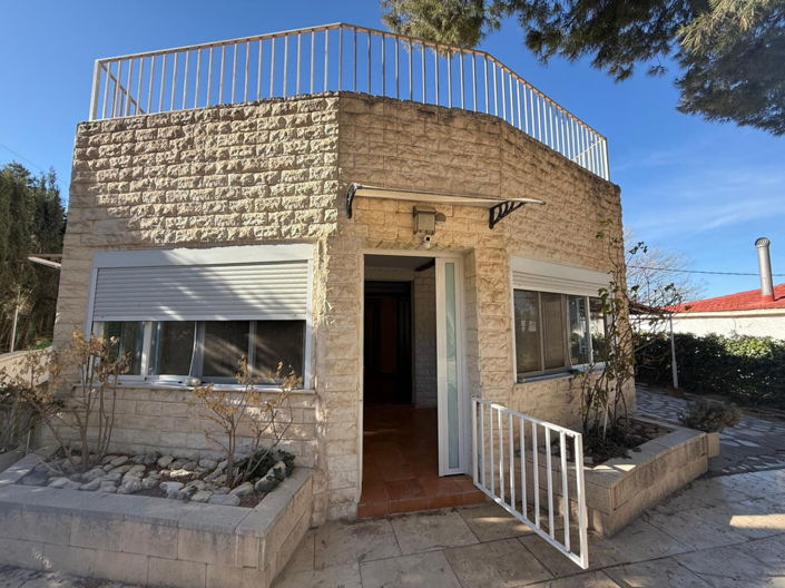 Image No.28-3 Bed Villa for sale