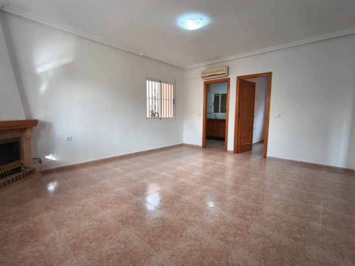 Image No.6-3 Bed Villa for sale