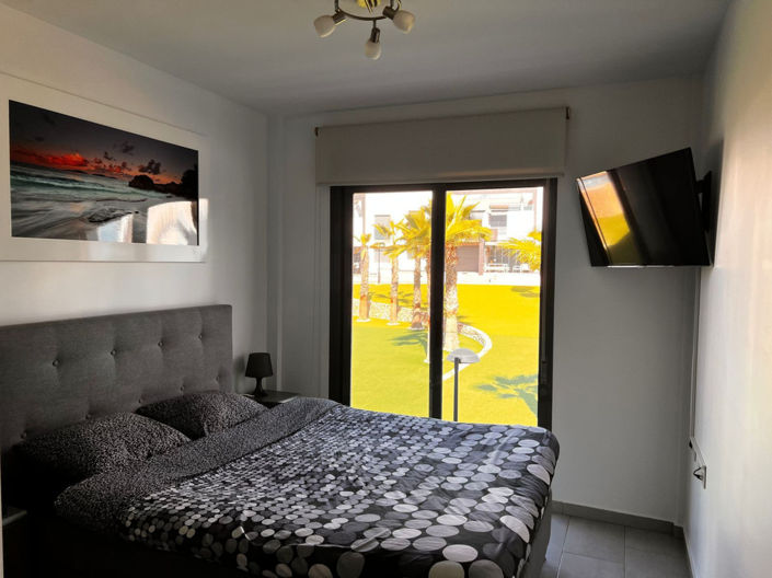 Image No.11-2 Bed Apartment for sale