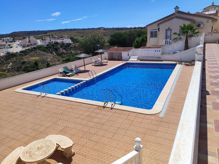 Image No.32-2 Bed Villa for sale