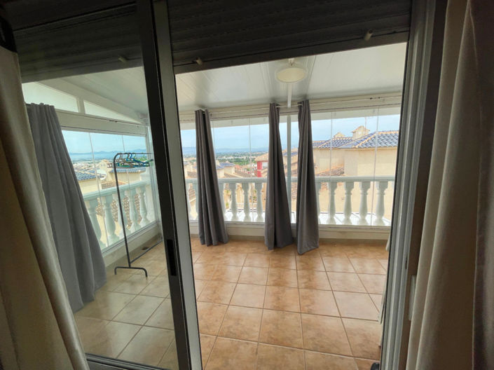 Image No.10-5 Bed Villa for sale