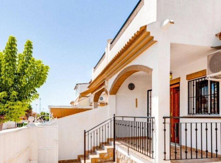 Image No.6-3 Bed Villa for sale