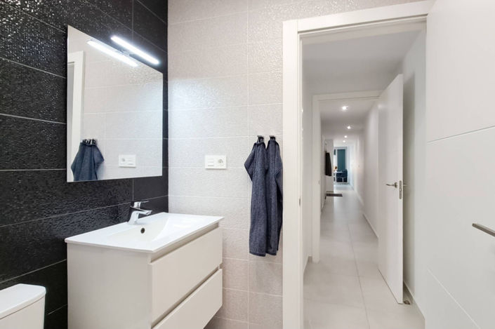 Image No.34-2 Bed Apartment for sale