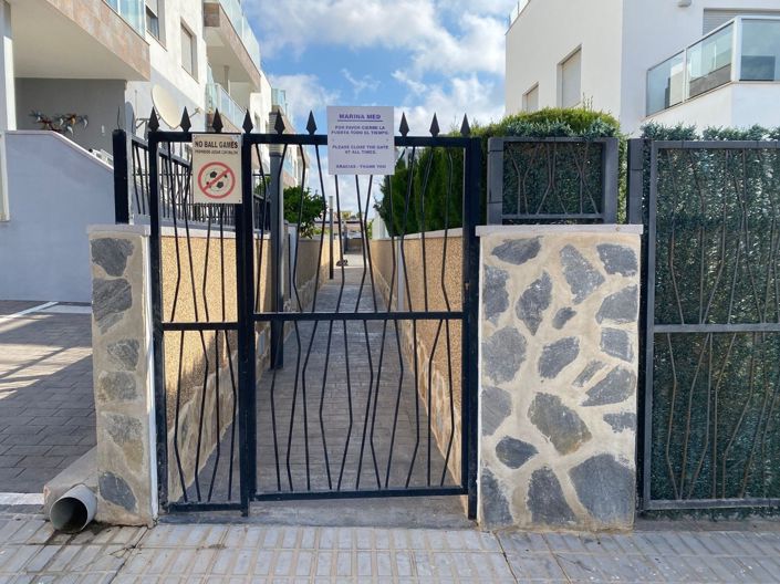 Image No.25-2 Bed Villa for sale