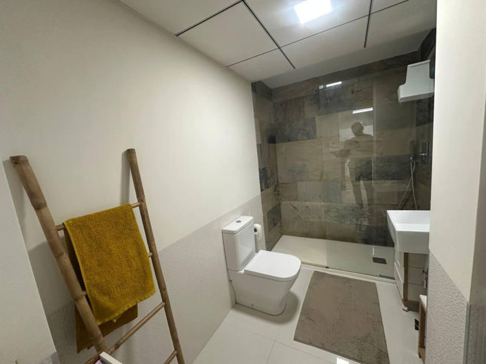 Image No.28-2 Bed Apartment for sale