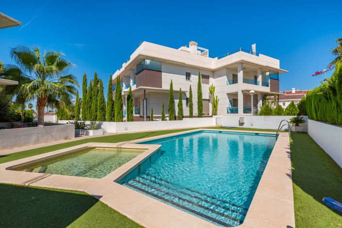 Image No.28-2 Bed Apartment for sale