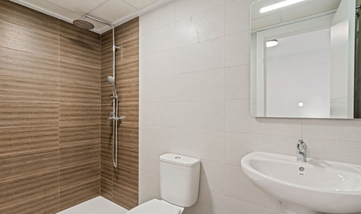 Image No.8-2 Bed Villa for sale