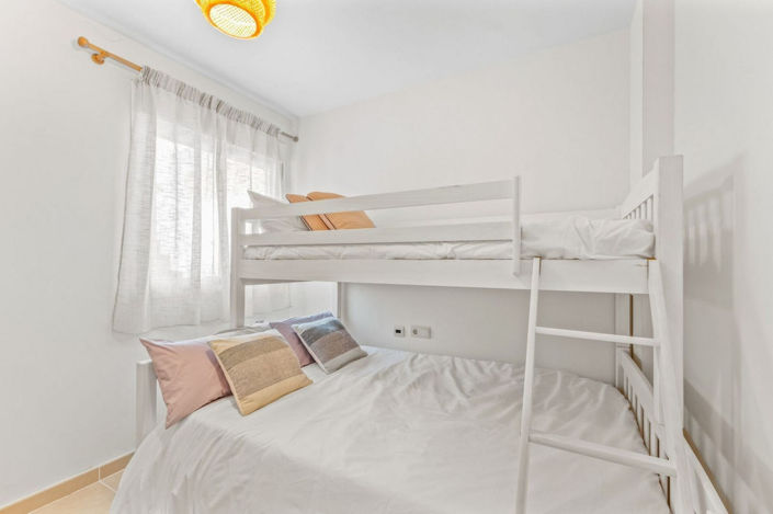 Image No.20-2 Bed Apartment for sale