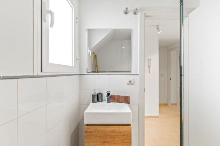 Image No.23-2 Bed Apartment for sale