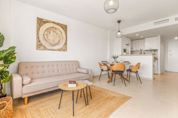 Image No.4-2 Bed Apartment for sale