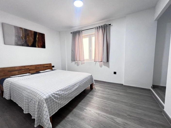 Image No.8-3 Bed Apartment for sale