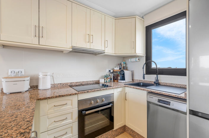 Image No.12-2 Bed Apartment for sale