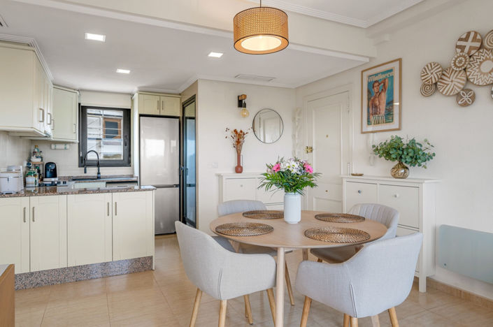 Image No.9-2 Bed Apartment for sale