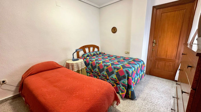 Image No.25-6 Bed Apartment for sale