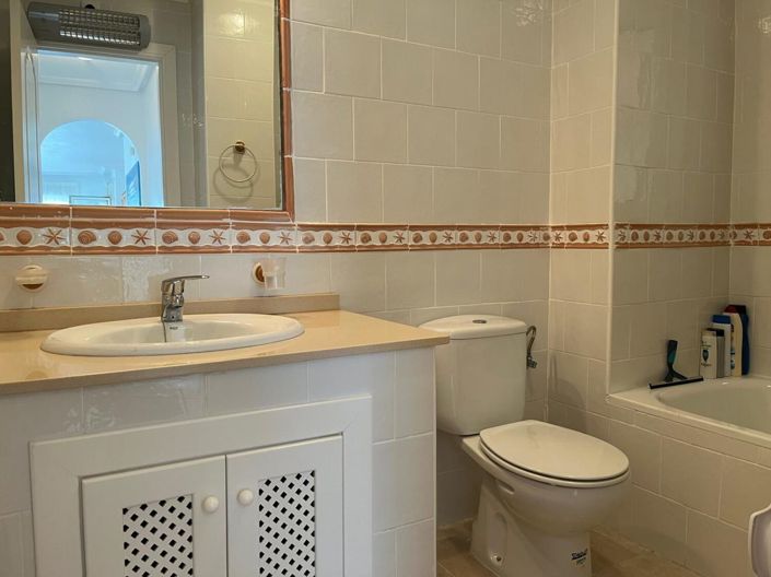 Image No.23-2 Bed Apartment for sale