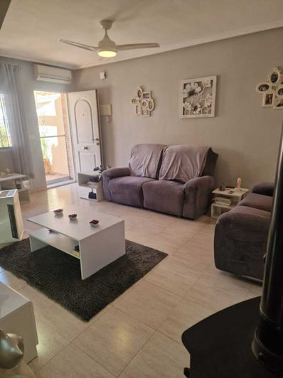 Image No.4-Villa de 3 chambres à vendre à Villamartin