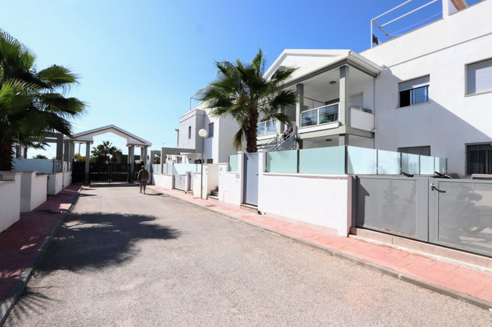 Image No.29-2 Bed Apartment for sale