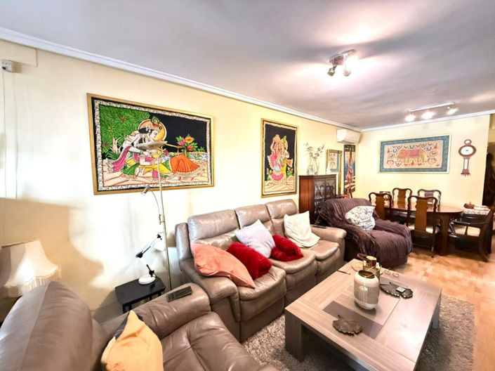 Image No.2-Villa de 4 chambres à vendre à Torrevieja