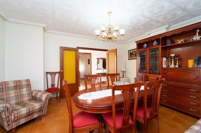 Image No.15-4 Bed Villa for sale