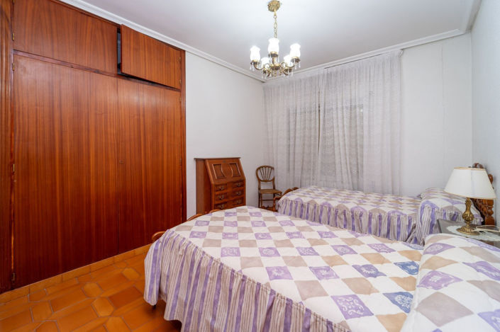 Image No.4-4 Bed Villa for sale