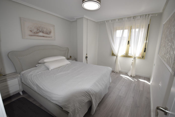 Image No.13-3 Bed Apartment for sale