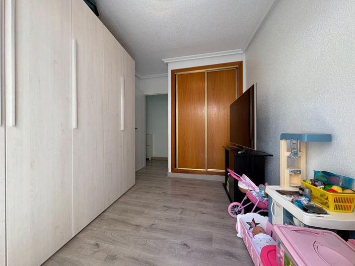 Image No.11-4 Bed Apartment for sale