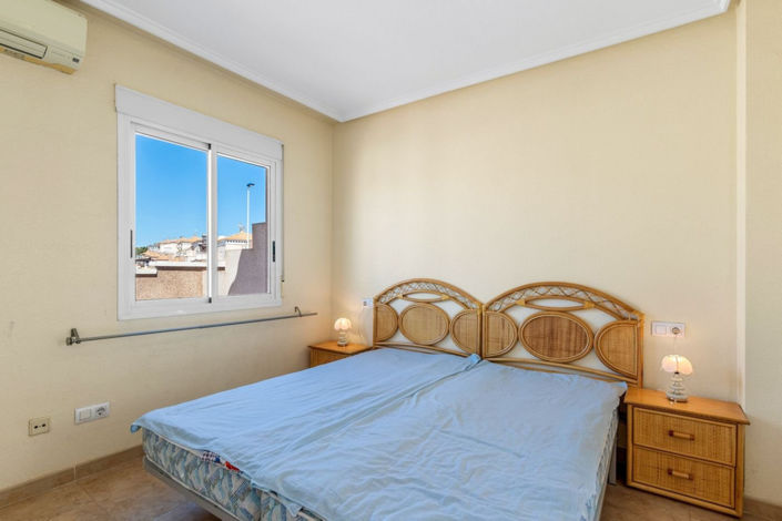 Image No.10-Villa de 2 chambres à vendre à Torrevieja