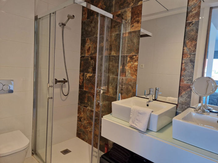 Image No.18-2 Bed Apartment for sale