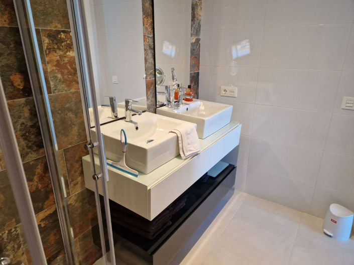 Image No.19-2 Bed Apartment for sale