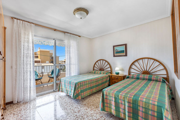 Image No.10-3 Bed Apartment for sale