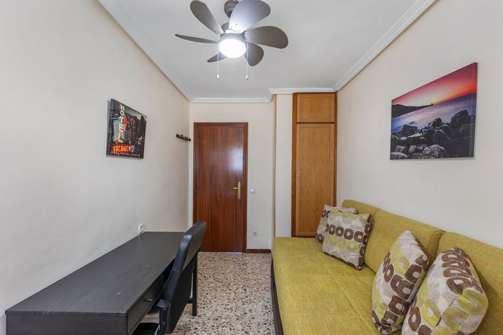 Image No.17-3 Bed Apartment for sale