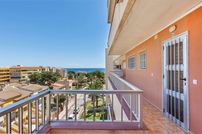 Image No.21-3 Bed Apartment for sale