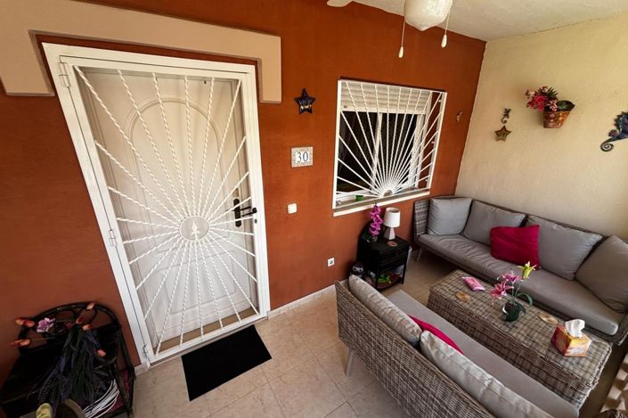 Image No.28-3 Bed Townhouse for sale