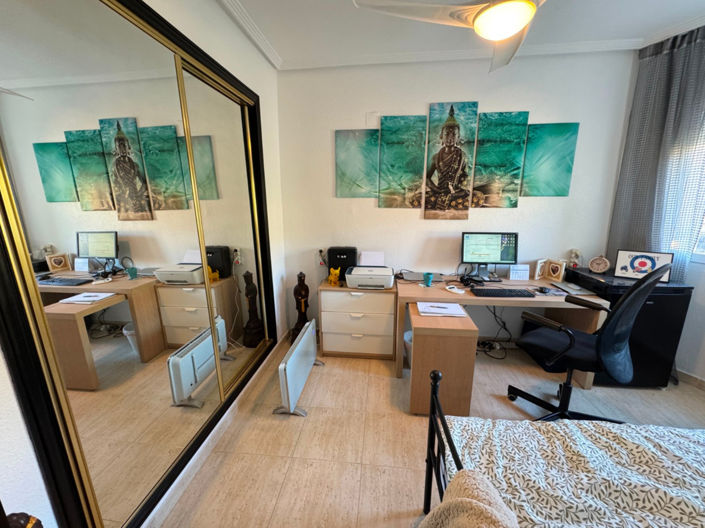 Image No.8-3 Bed Apartment for sale