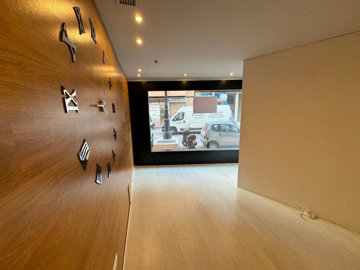 5d38e693081f07ad542fxlarge