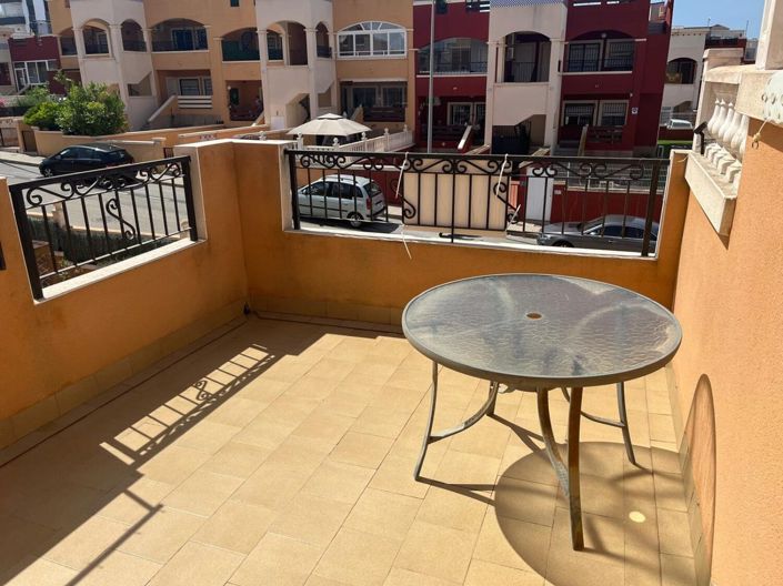 Image No.33-3 Bed Townhouse for sale