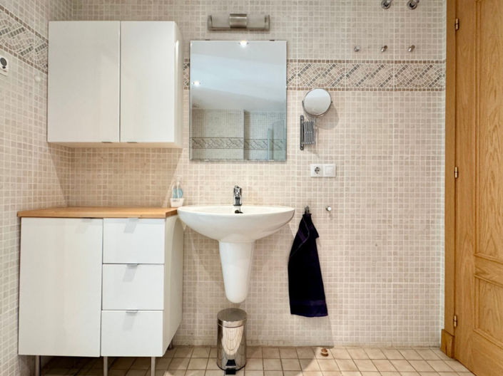 Image No.18-2 Bed Apartment for sale