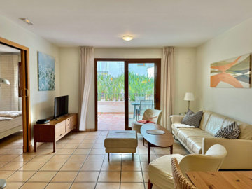 d4e466b1700eb201b31bxlarge