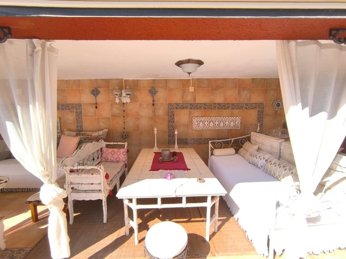 Image No.7-10 Bed Villa for sale