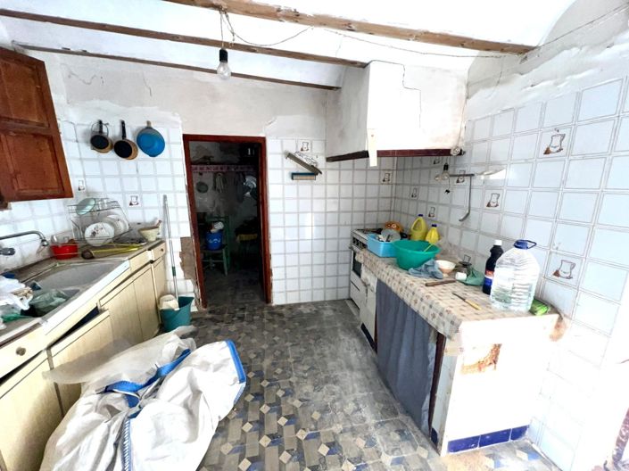 Image No.28-8 Bed Townhouse for sale