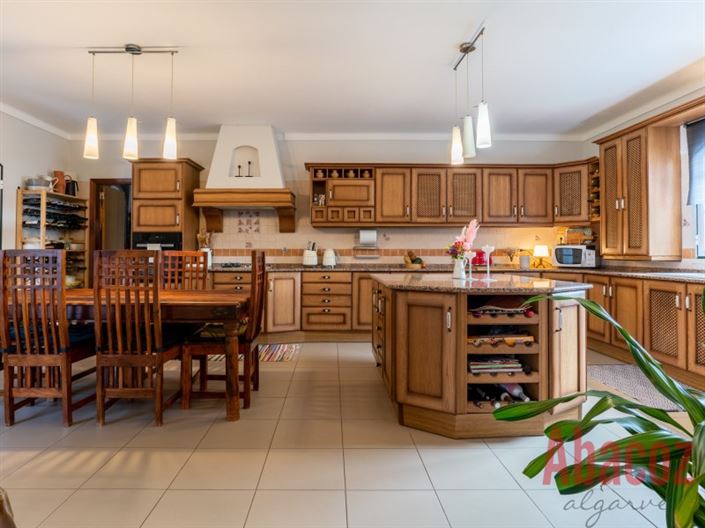 Image No.9-4 Bed Villa for sale