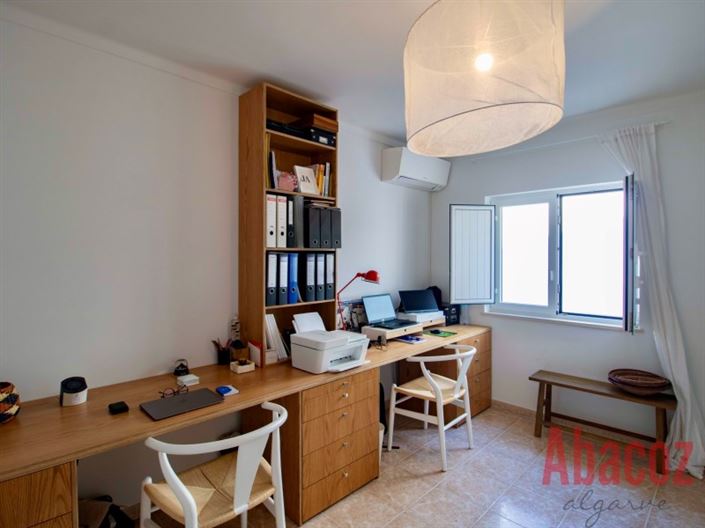 Image No.27-3 Bed Townhouse for sale