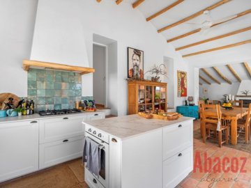 idcb449c01-0000-0500-0000-000015a76f10