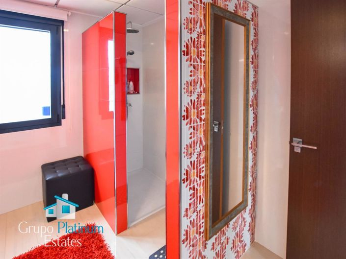 Image No.21-3 Bed Villa for sale