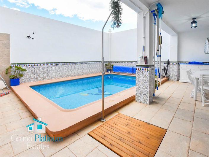 Image No.4-3 Bed Villa for sale