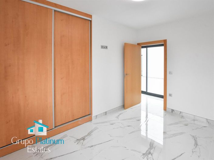 Image No.12-3 Bed Villa for sale