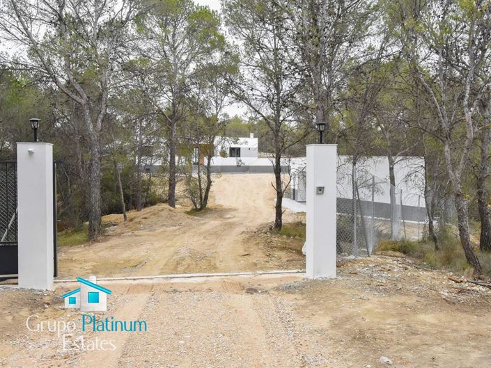 Image No.24-3 Bed Villa for sale