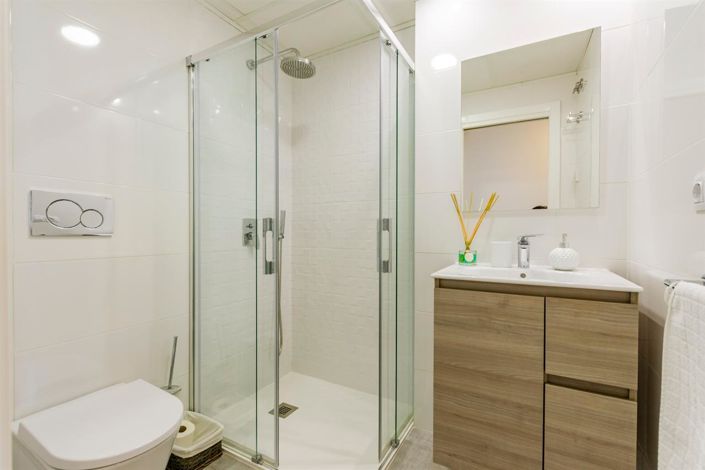 Image No.25-2 Bed Apartment for sale