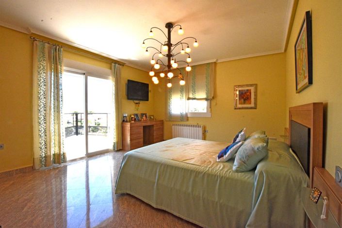 Image No.6-Propriété de 7 chambres à vendre à Calabardina