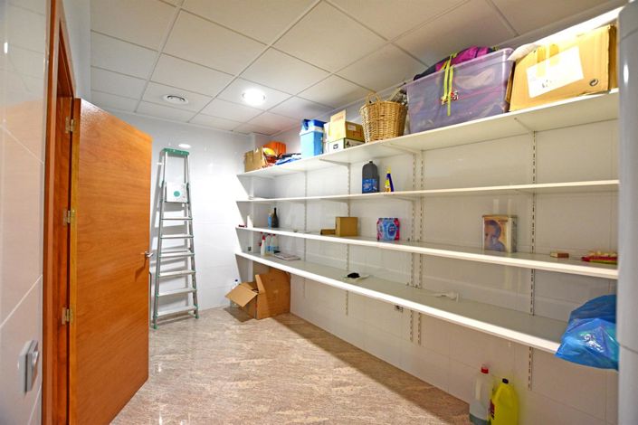 Image No.30-Propriété de 7 chambres à vendre à Calabardina